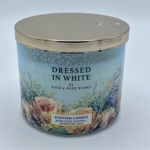 Bath & Body Works Dressed In White 3-Wick Candle 14.5 OZ